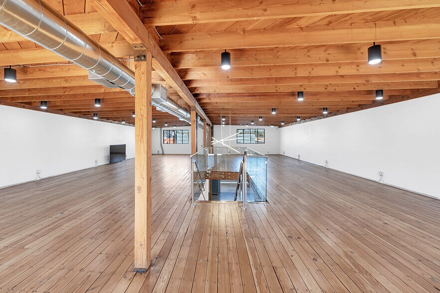 More Photos Of 5055 Exposition Blvd, Los Angeles Loft Creative Space For Lease