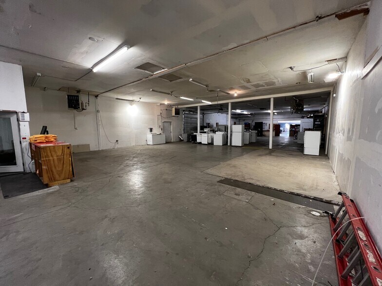 More Photos Of 6314 S College Ave, Fort Collins Warehouse For Lease