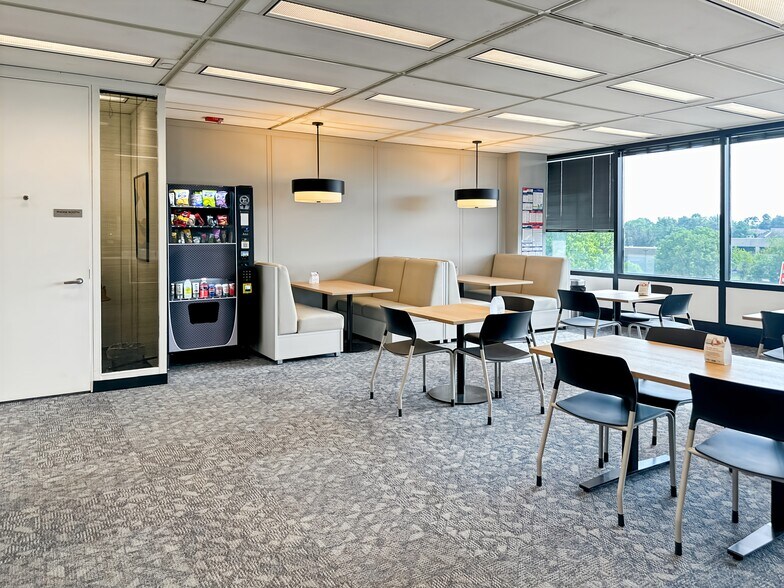 More Photos Of 3499 Blazer Pky, Lexington Coworking Space