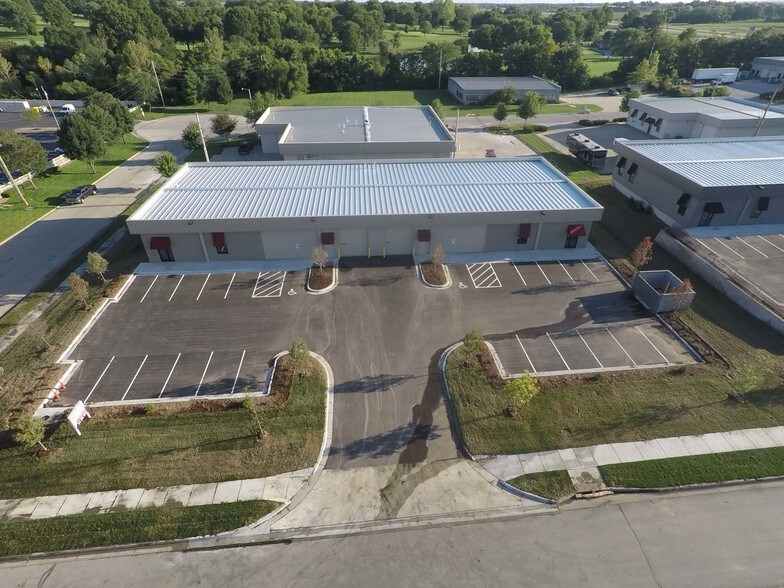 More Photos Of 101 SE 29th Ter, Lee's Summit Warehouse For Lease