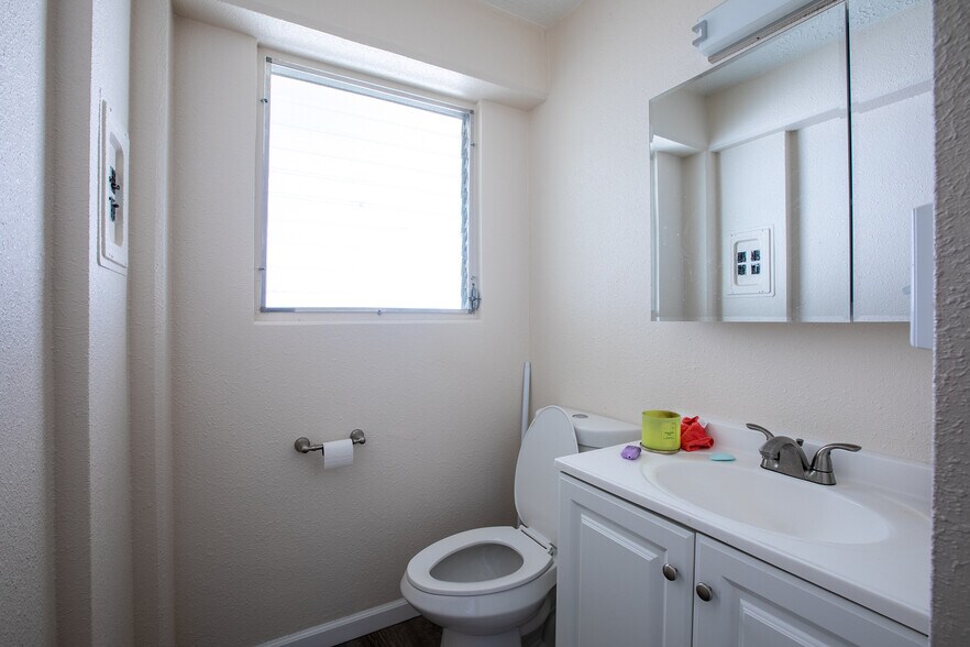 More Photos Of 287 Wai Nani Way, Honolulu Apartments For Sale