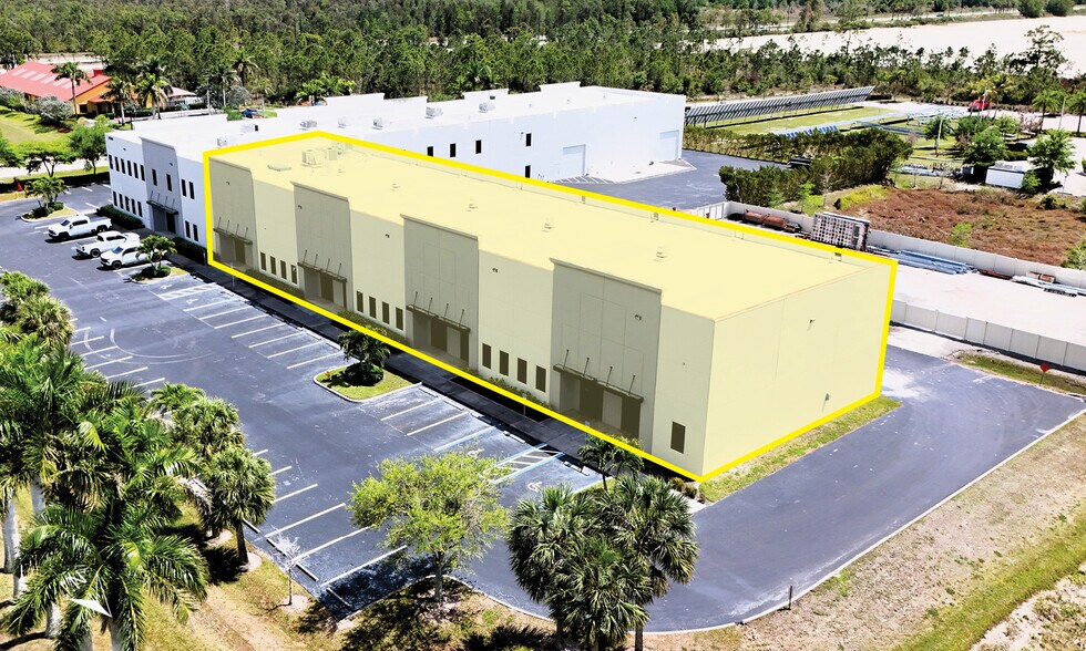 More Photos Of 14580 Global Pkwy, Fort Myers Distribution For Lease
