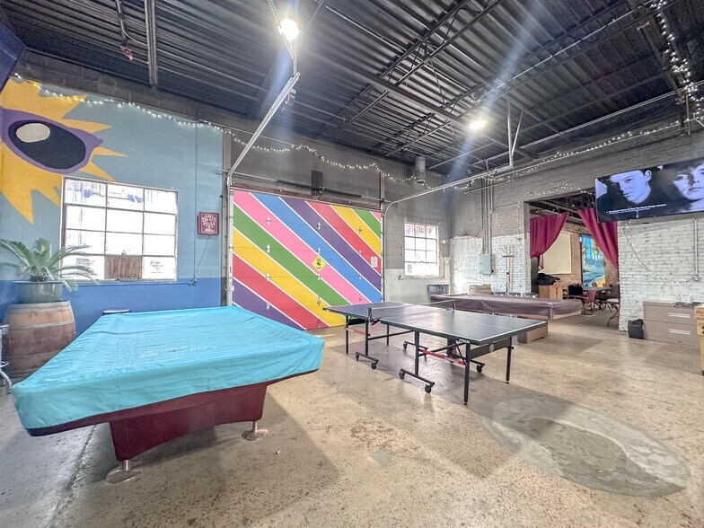 More Photos Of 215 E 2nd St, Bartlesville Auto Repair For Sale