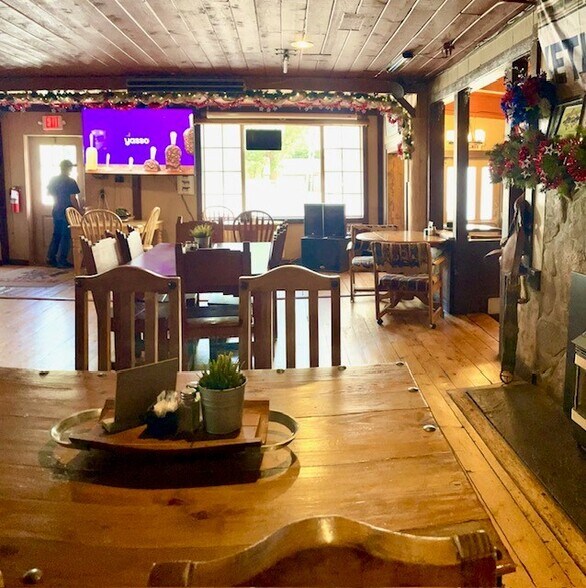 More Photos Of 5079 N AZ Highway 87, Strawberry Restaurant For Sale