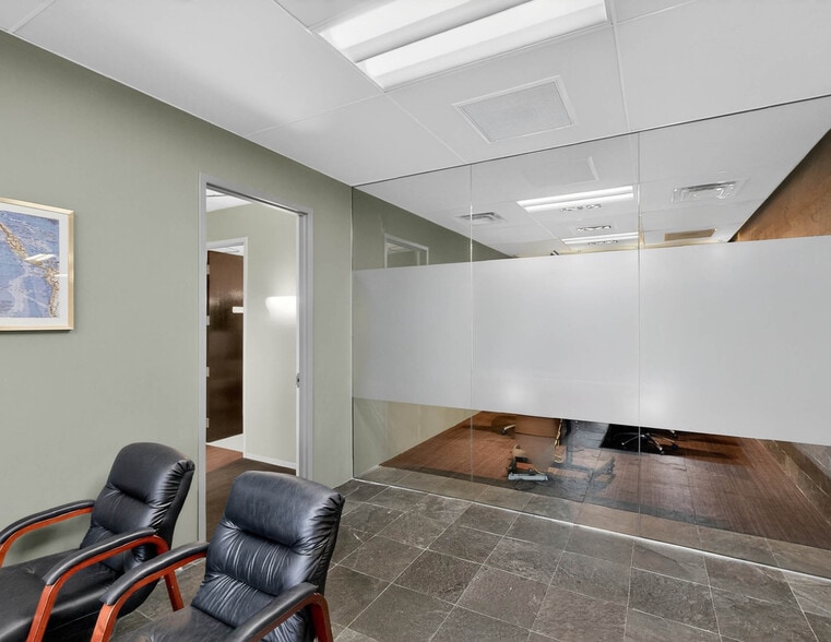 More Photos Of 1250 City View Ctr, Oviedo Office For Lease
