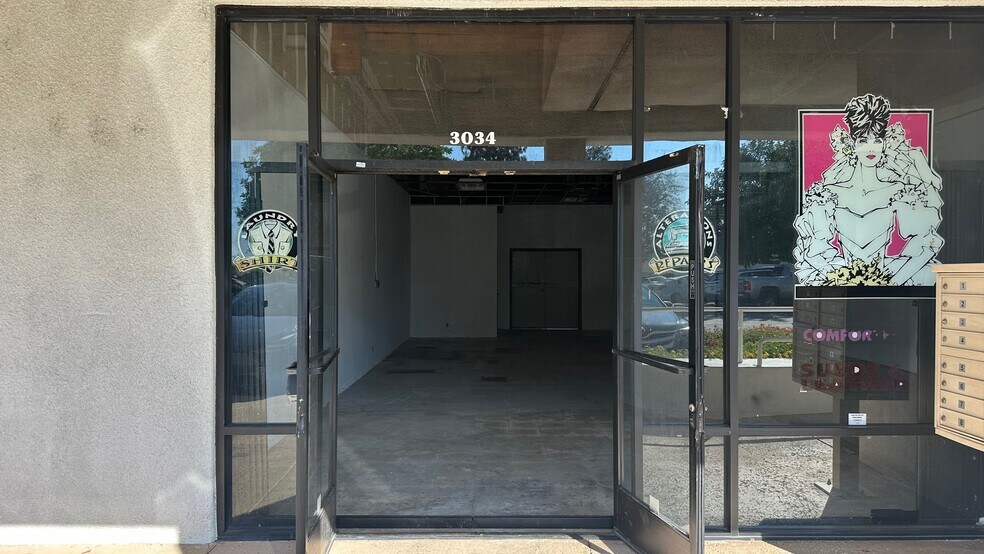 More Photos Of 3000-3096 W Temple Ave, Pomona Freestanding For Lease