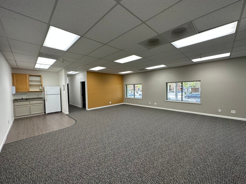 More Photos Of 5729 Sonoma Dr, Pleasanton Warehouse For Lease