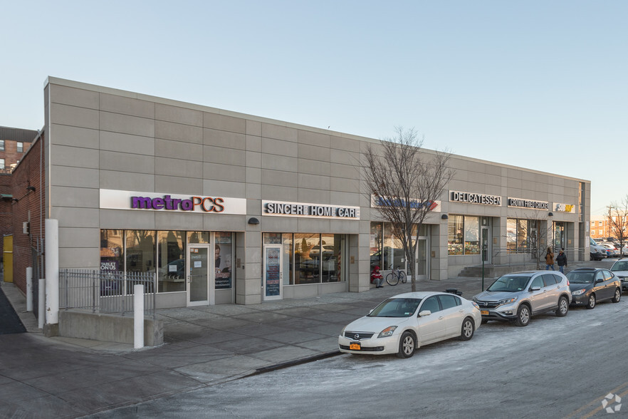 Primary Photo Of 229-265 Beach 20Th St, Far Rockaway Storefront For Lease