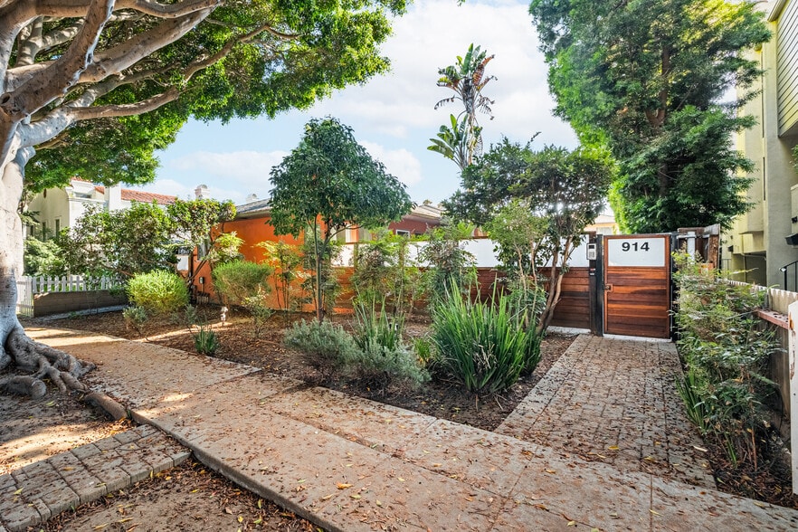 More Photos Of 914 20Th St, Santa Monica Apartments For Sale