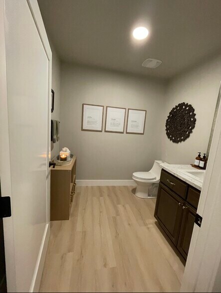 More Photos Of 2269 Hartnell Ave, Redding Industrial For Sale