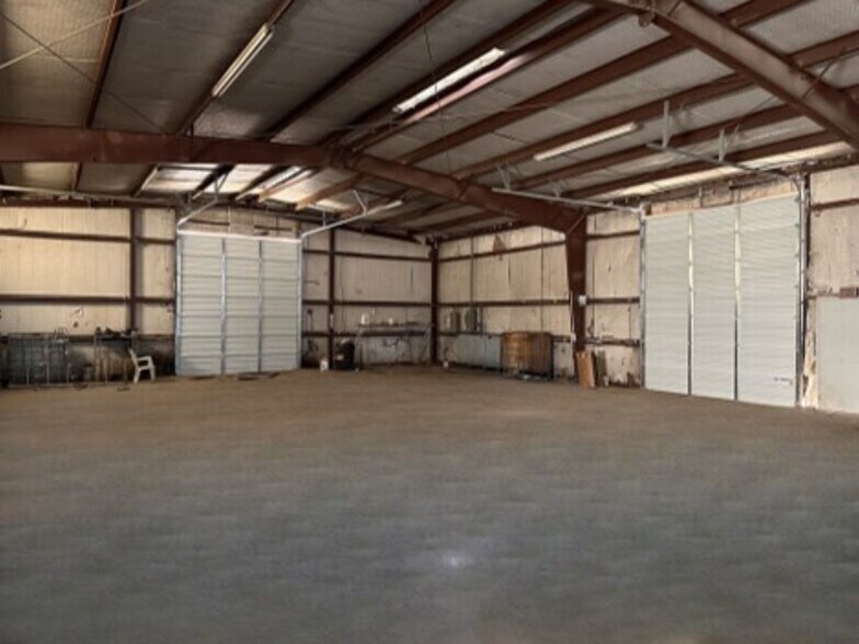 More Photos Of 1930 Suntide Rd, Corpus Christi Warehouse For Lease