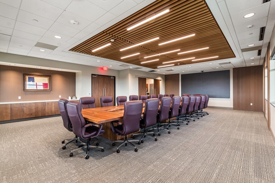 More Photos Of 4270 SH-6, College Station Office For Lease