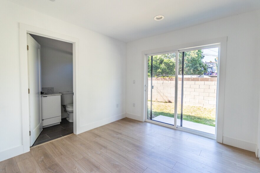 More Photos Of 4505 18th, Los Angeles Apartments For Sale