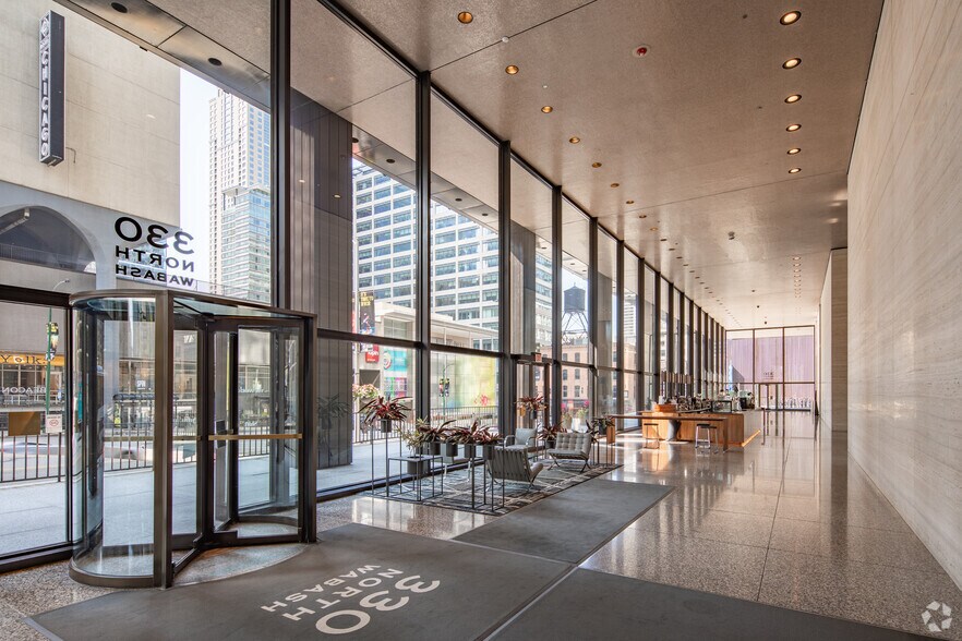 More Photos Of 330 N Wabash Ave, Chicago Coworking Space