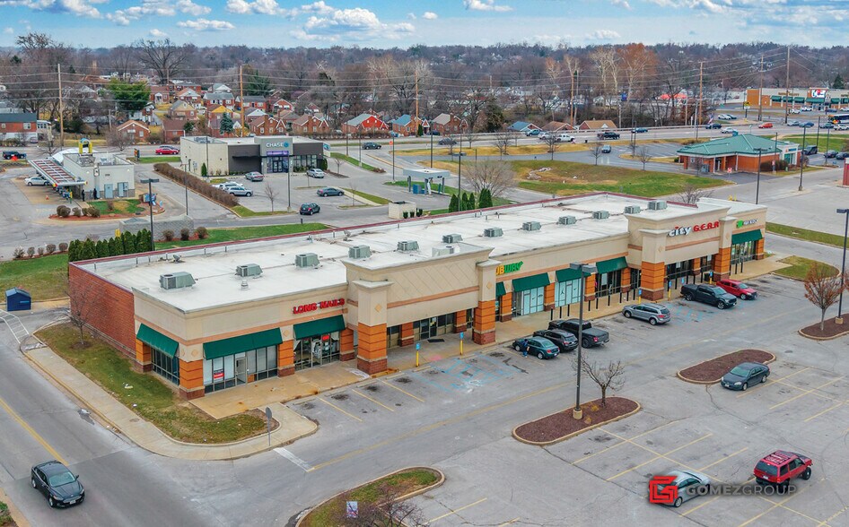 More Photos Of 8005 W Florissant, Saint Louis Freestanding For Sale