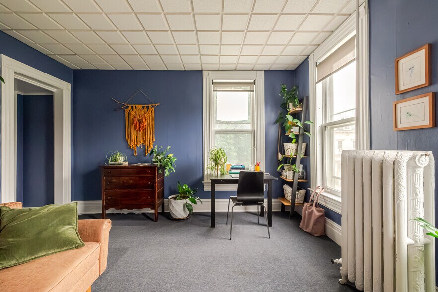 More Photos Of 437 E Allen St, Hudson Office For Sale