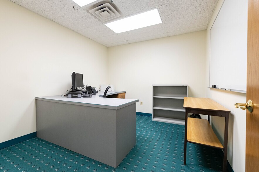 More Photos Of 4132 Elida Rd, Lima Medical For Sale