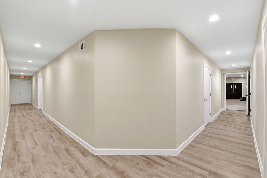 More Photos Of 3911 Fulton St, Houston Religious Facility For Lease