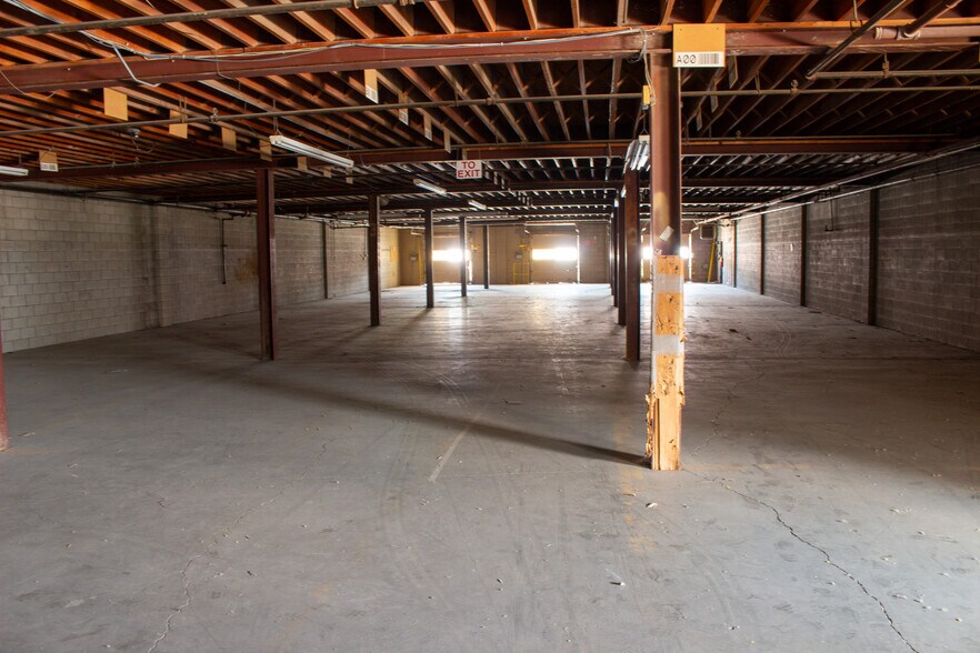 More Photos Of 1224 Mill St, Jasper Manufacturing For Sale