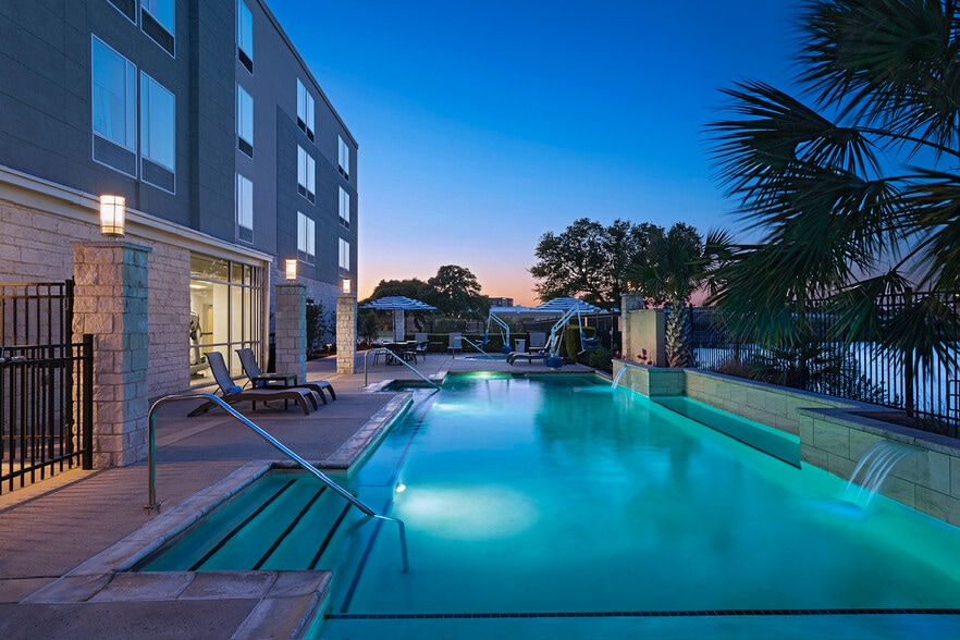 More Photos Of 1110 Discovery Blvd, Cedar Park Hotel For Sale