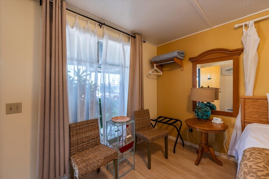 More Photos Of 940 Oregon Ave SE, Bandon Hospitality For Sale