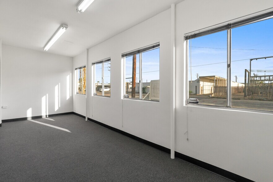 More Photos Of 575-577 E Edna Pl, Covina Warehouse For Lease