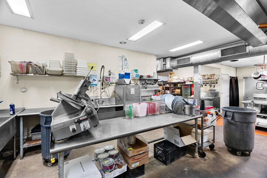 More Photos Of 2999 S Highway 94, Defiance Bar For Lease