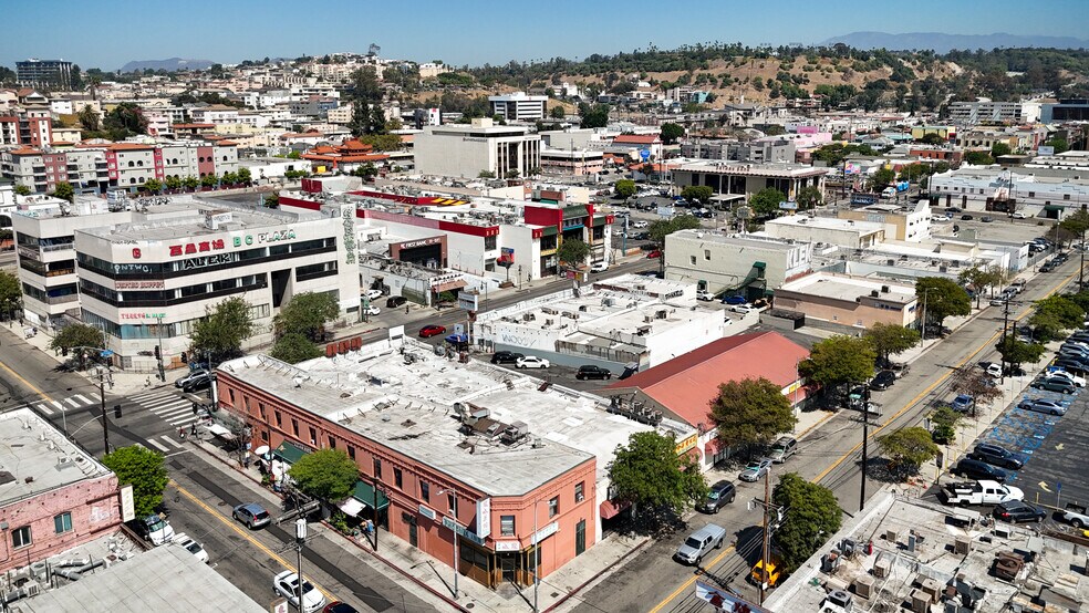 More Photos Of 715 New High St, Los Angeles General Retail For Sale