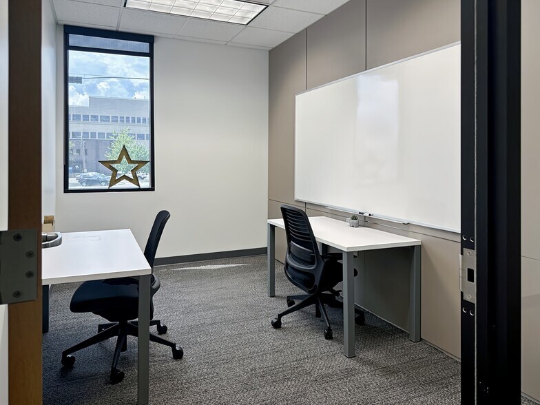 More Photos Of 1 Music Cir N, Nashville Coworking Space