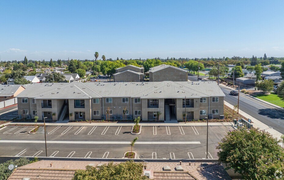 More Photos Of 2531 W Rumble Rd, Modesto Apartments For Sale