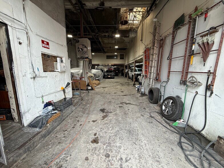 More Photos Of 326 Butler St, Brooklyn Warehouse For Sale