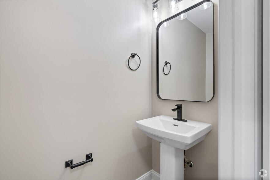 More Photos Of 555 Andorra Glen Ct, Lafayette Hill Apartments For Lease