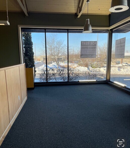More Photos Of 450 S Maple Rd, Ann Arbor Self Storage For Lease