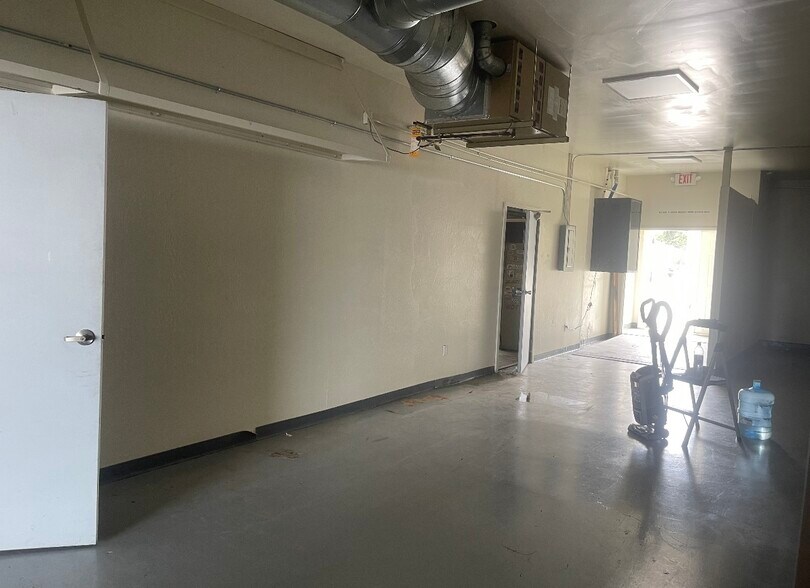 More Photos Of 208-210 E Ocean Ave, Lompoc Storefront For Sale