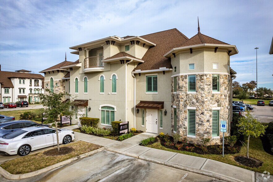 Primary Photo Of 6542 Greatwood Pky, Sugar Land Medical For Lease