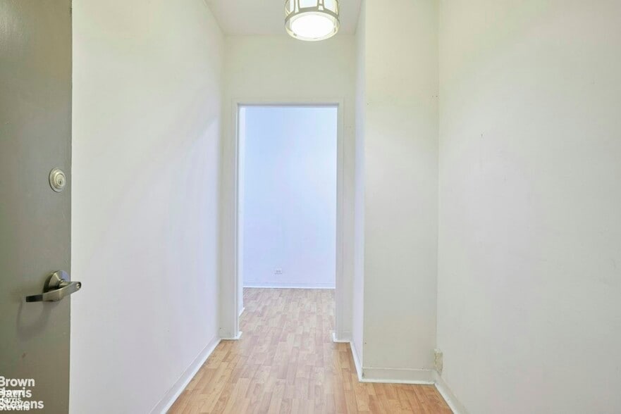 More Photos Of 140 West End Ave, New York Apartments For Sale