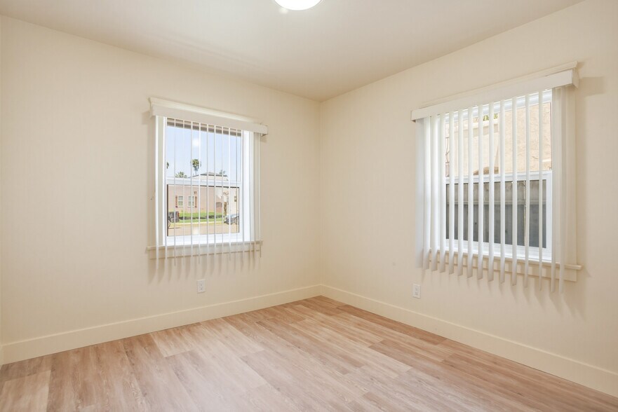 More Photos Of 4319-4321 Swift Ave, San Diego Apartments For Sale