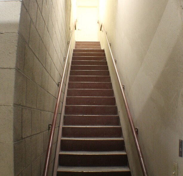 More Photos Of 869 W Florida Ave, Hemet Unknown For Lease