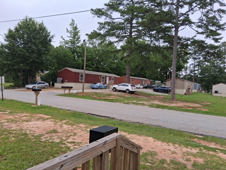 More Photos Of 106 Woodlawn Dr, Abbeville Manufactured Housing Mobile Home Park For Sale