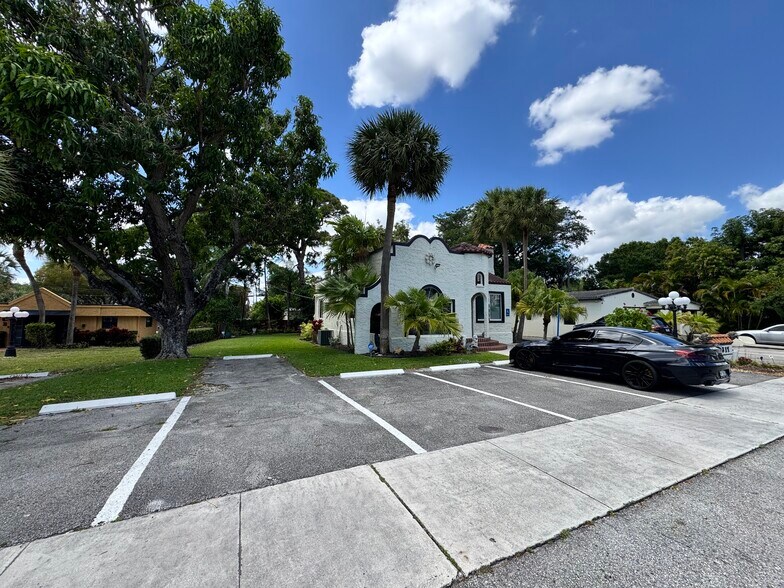 More Photos Of 1317 SE 4th Ave, Fort Lauderdale Office Residential For Sale
