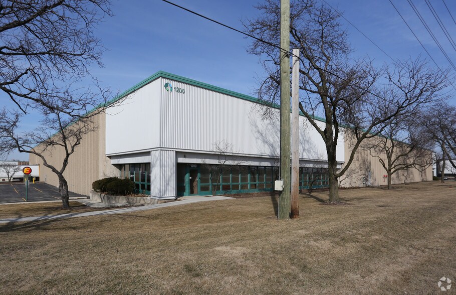 More Photos Of 1200-1290 Thorndale Ave, Elk Grove Village Warehouse For Lease