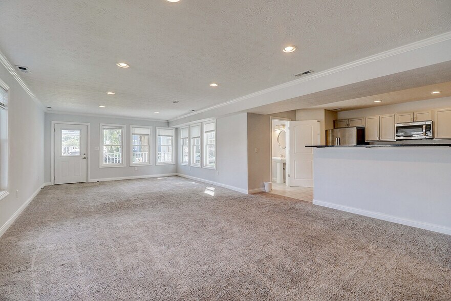 More Photos Of , Indianapolis Multifamily For Sale