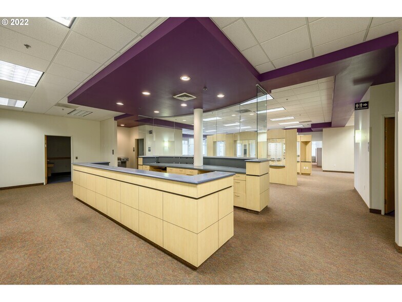 More Photos Of 375 SE Norton Ln, Mcminnville Medical For Lease