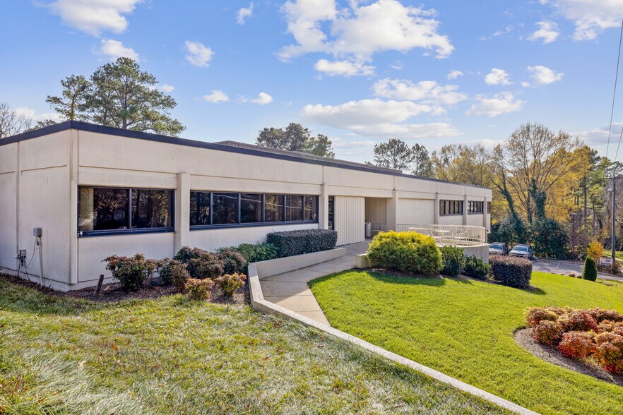 More Photos Of 3008 Anderson Dr, Raleigh Office For Lease