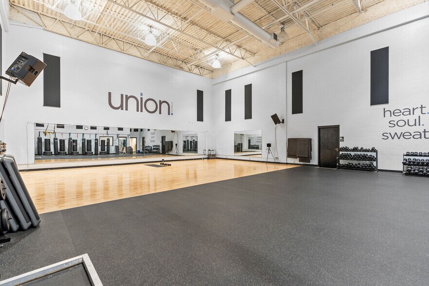 More Photos Of 2905 Lexington Ave S, Eagan Flex For Sale