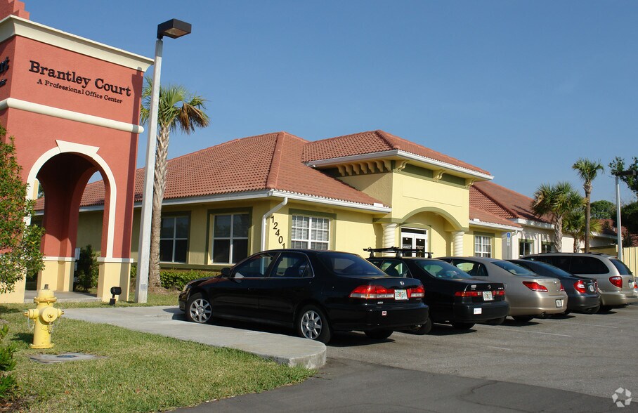 More Photos Of 12401 Brantley Commons Ct, Fort Myers Medical For Lease