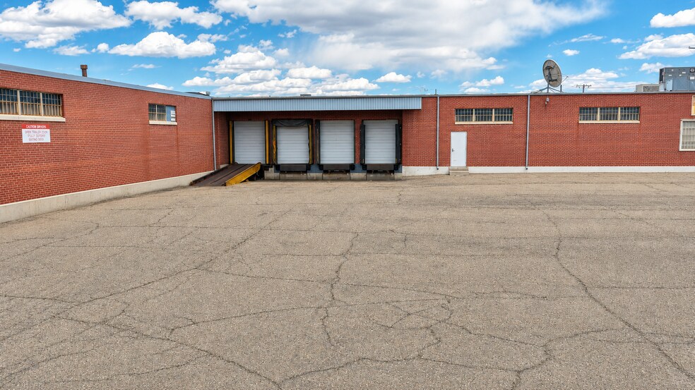 More Photos Of 5301 E 39th Ave, Denver Warehouse For Sale