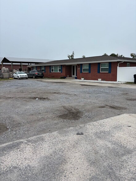 More Photos Of 1219 Transmitter Rd, Panama City Freestanding For Sale