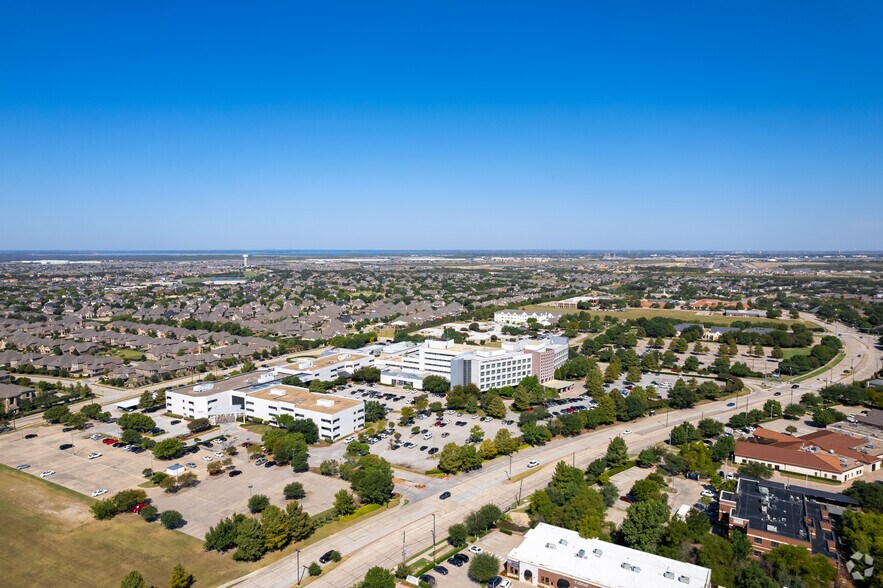 More Photos Of 4323-4343 N Josey Ln, Carrollton Hospital For Lease