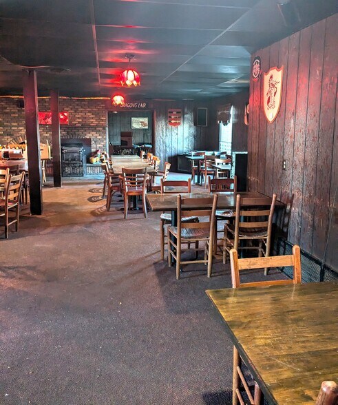 More Photos Of 219 1/2 Tompkins St, Cortland Freestanding For Sale